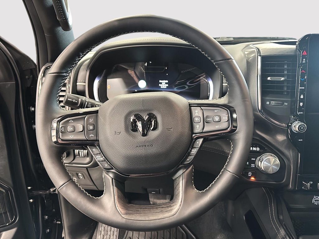 2025 Ram 1500 LIMITED in Saint-Hyacinthe, Quebec - 9 - w1024h768px
