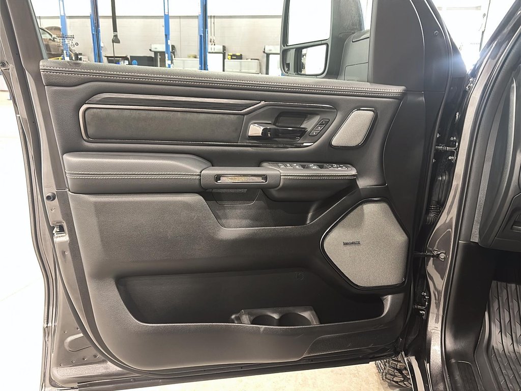 Ram 1500 REBEL 2025 à Saint-Hyacinthe, Québec - 8 - w1024h768px