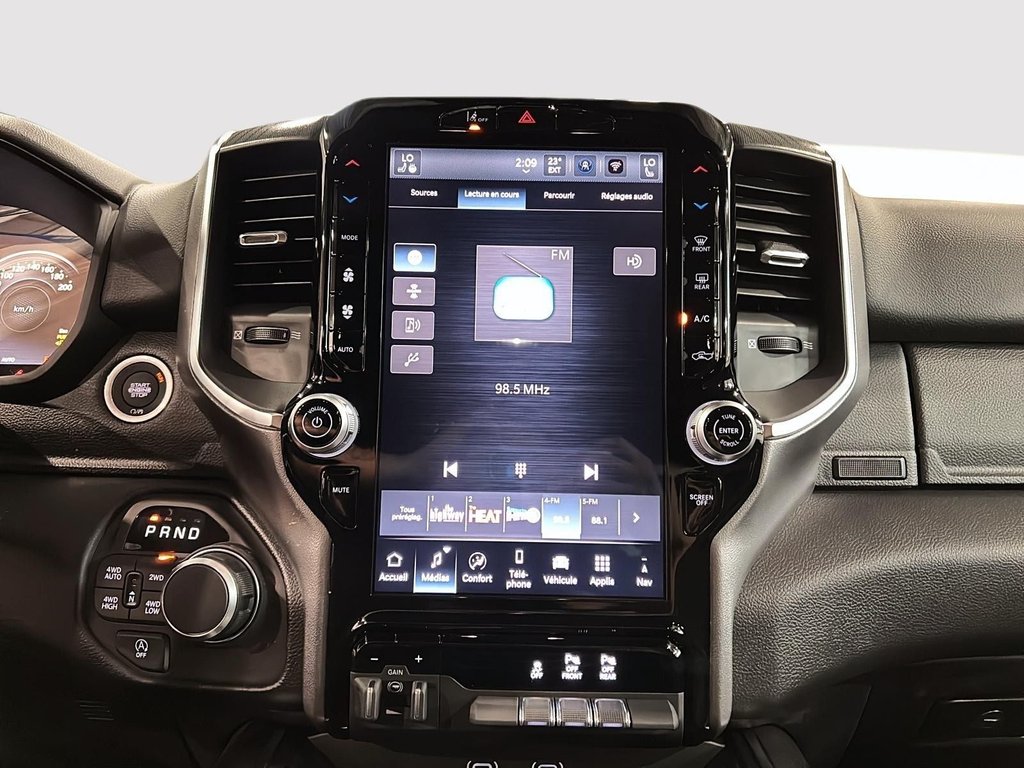 Ram 1500 BIG HORN 2025 à Saint-Hyacinthe, Québec - 11 - w1024h768px