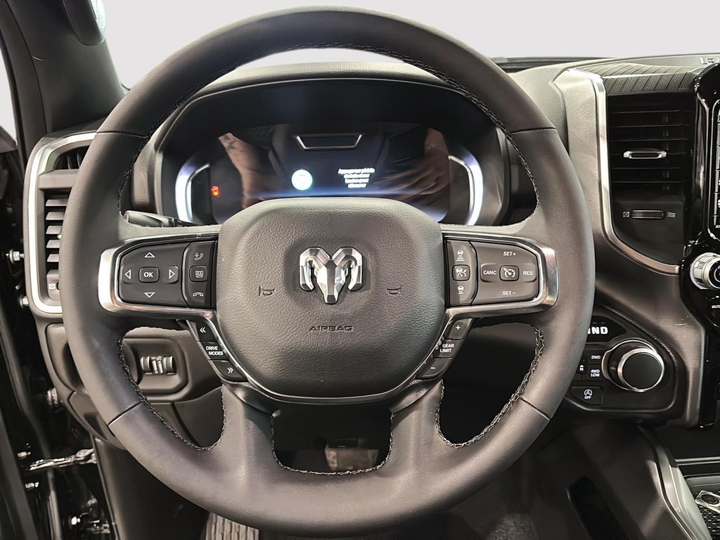 Ram 1500 BIG HORN 2025 à Saint-Hyacinthe, Québec - 7 - w1024h768px
