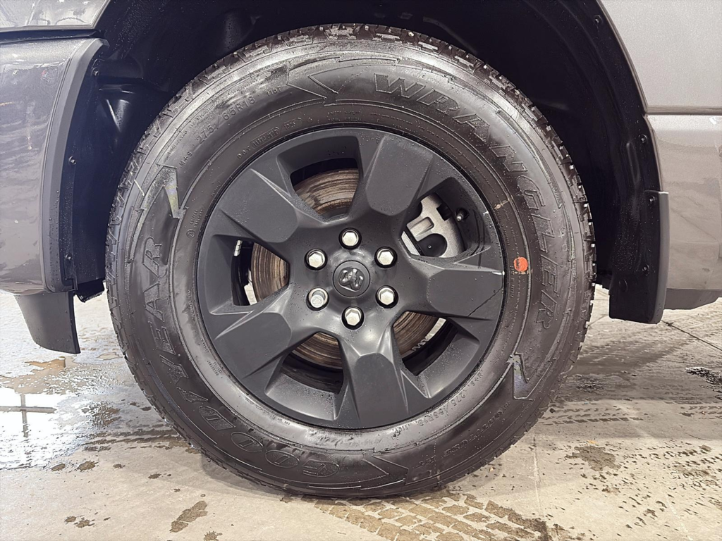 Ram 1500 Tradesman 2025 à Saint-Hyacinthe, Québec - 11 - w1024h768px