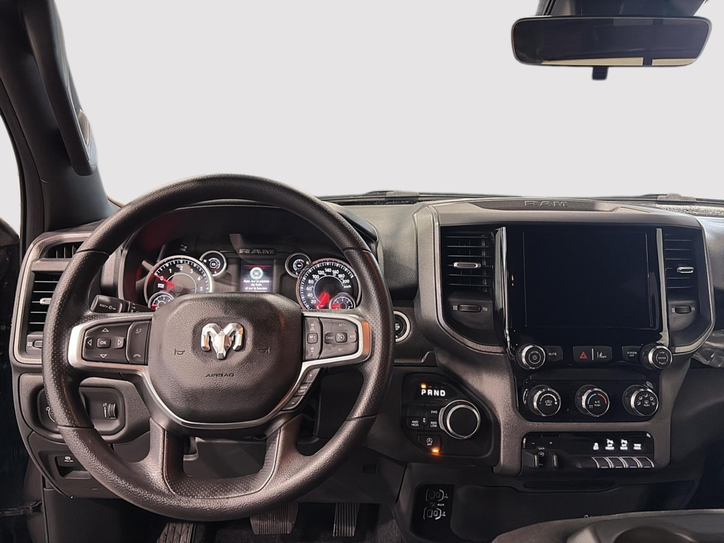 Ram 1500 Tradesman 2025 à Saint-Hyacinthe, Québec - 12 - w1024h768px