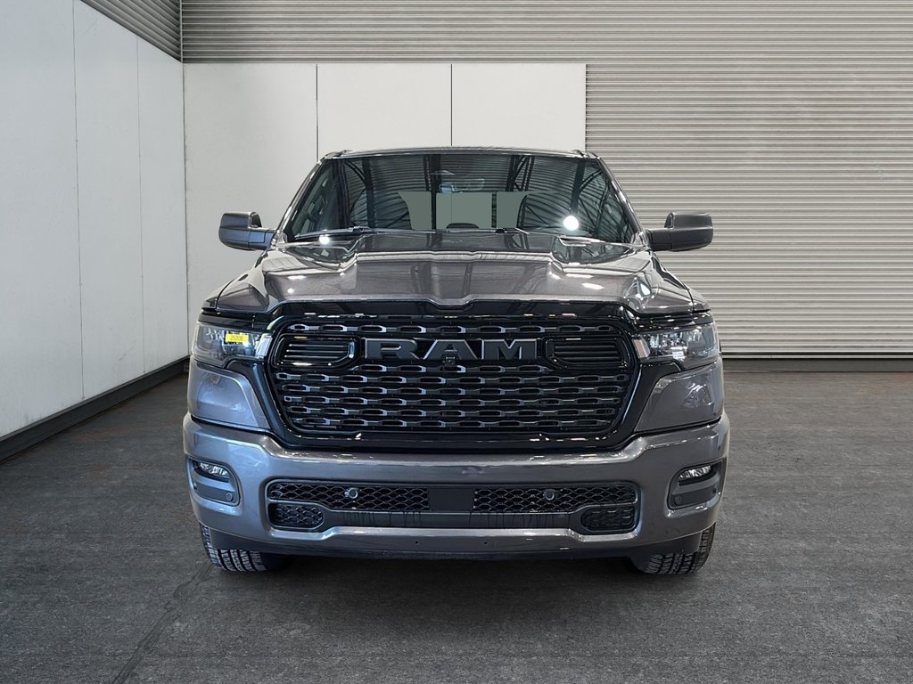 2025 Ram 1500 Tradesman in Saint-Hyacinthe, Quebec - 2 - w1024h768px