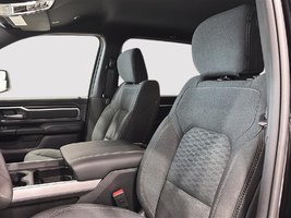 2025 Ram 1500 BIG HORN in Saint-Hyacinthe, Quebec - 9 - w1024h768px