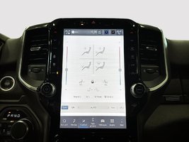 2025 Ram 1500 BIG HORN in Saint-Hyacinthe, Quebec - 14 - w1024h768px