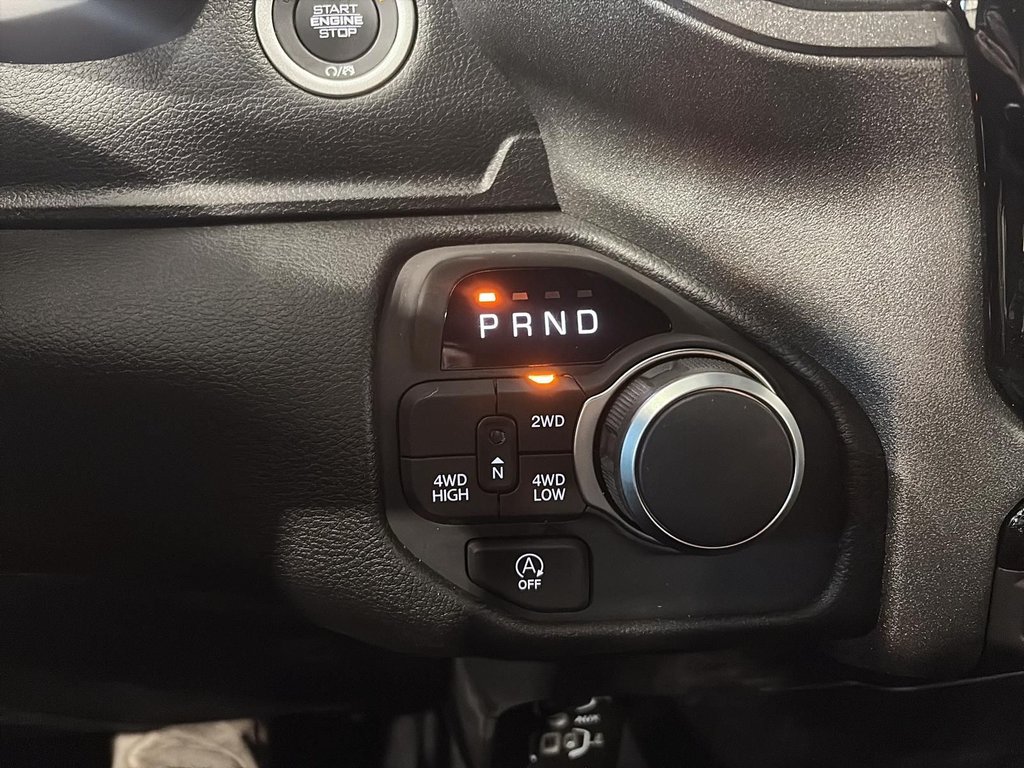 2025 Ram 1500 Tradesman in Saint-Hyacinthe, Quebec - 13 - w1024h768px