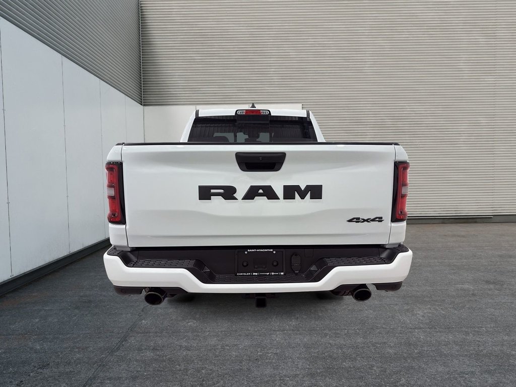 2025 Ram 1500 Tradesman in Saint-Hyacinthe, Quebec - 3 - w1024h768px