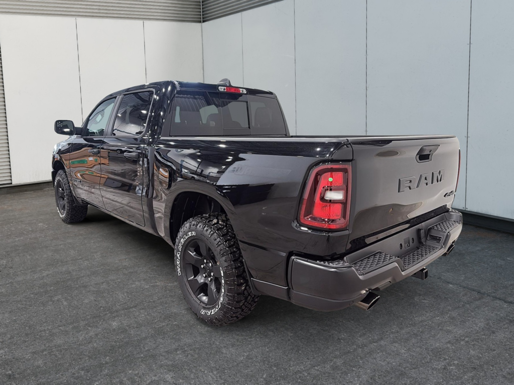 2026 Ram 1500 WARLOCK in Saint-Hyacinthe, Quebec - 4 - w1024h768px