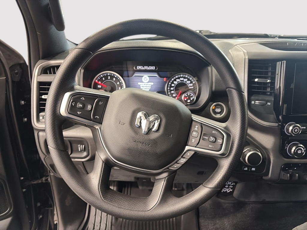 2026 Ram 1500 WARLOCK in Saint-Hyacinthe, Quebec - 14 - w1024h768px