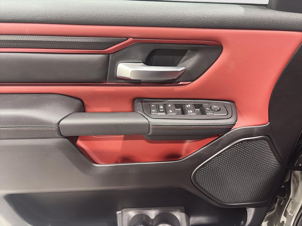 Ram 1500 REBEL 2026 à Saint-Hyacinthe, Québec - 9 - w1024h768px