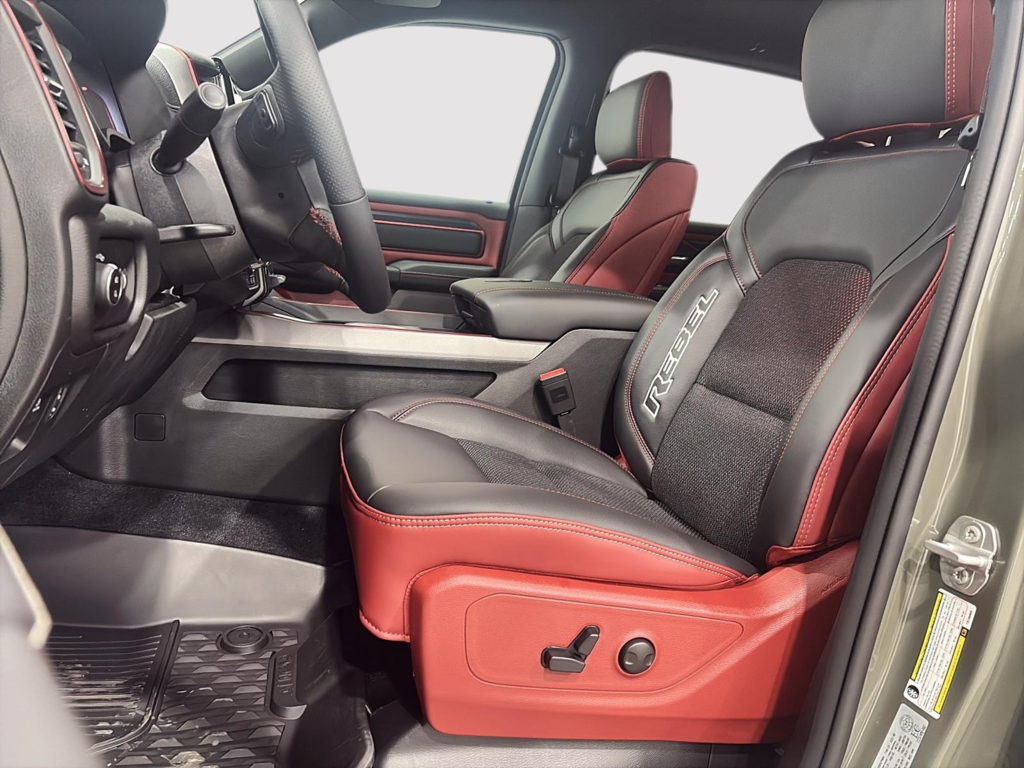 Ram 1500 REBEL 2026 à Saint-Hyacinthe, Québec - 13 - w1024h768px