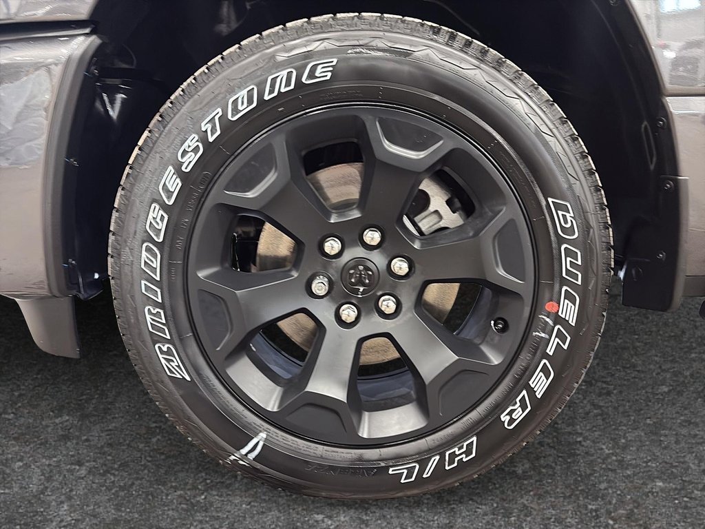 Ram 1500 EXPRESS 2026 à Saint-Hyacinthe, Québec - 7 - w1024h768px