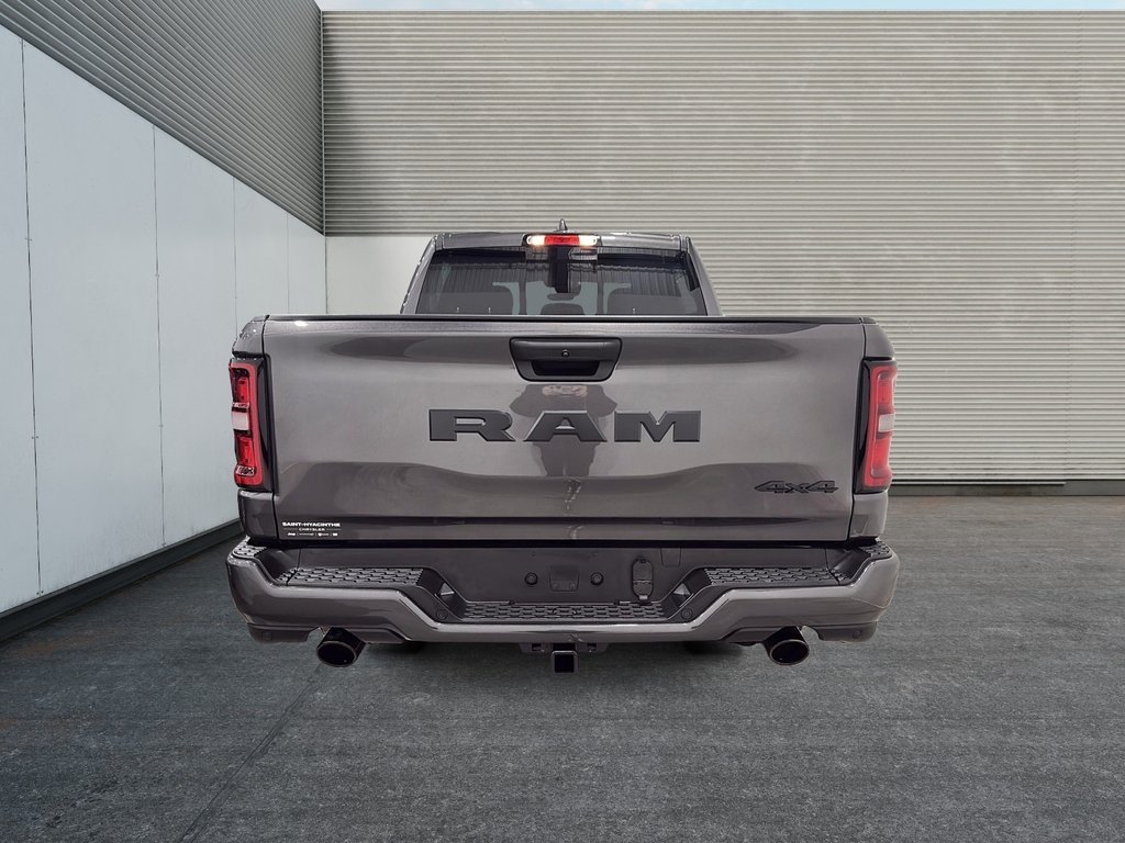 Ram 1500 EXPRESS 2026 à Saint-Hyacinthe, Québec - 3 - w1024h768px