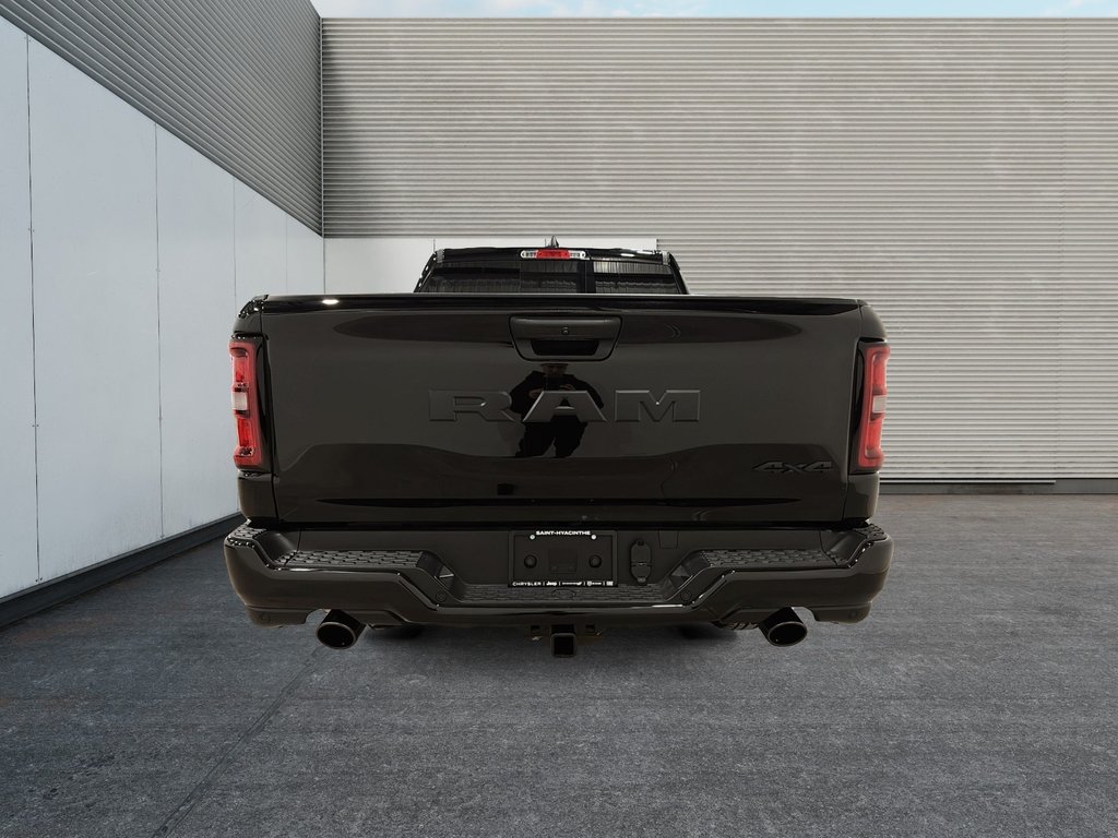 2026 Ram 1500 EXPRESS in Saint-Hyacinthe, Quebec - 3 - w1024h768px
