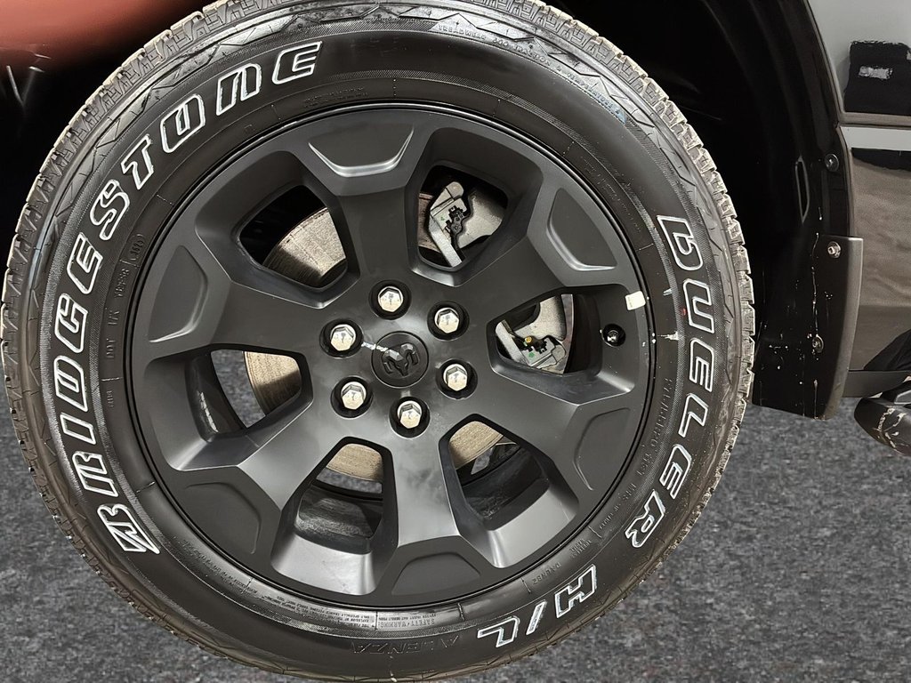 2026 Ram 1500 EXPRESS in Saint-Hyacinthe, Quebec - 7 - w1024h768px