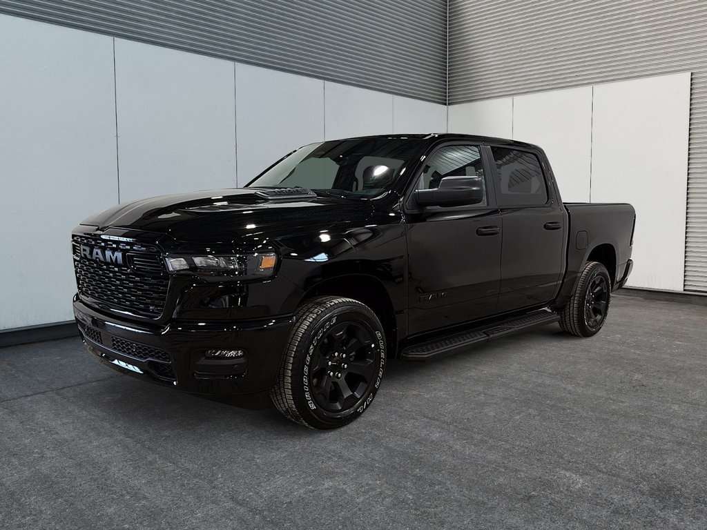 2026 Ram 1500 EXPRESS in Saint-Hyacinthe, Quebec - 1 - w1024h768px