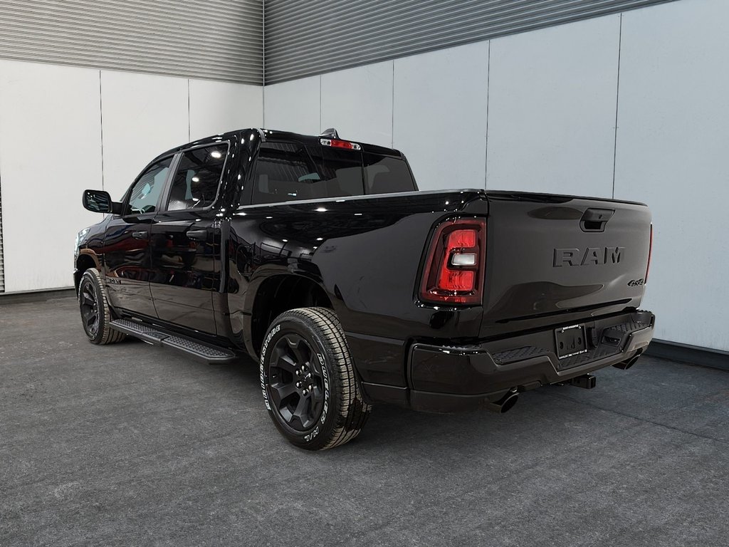 2026 Ram 1500 EXPRESS in Saint-Hyacinthe, Quebec - 4 - w1024h768px