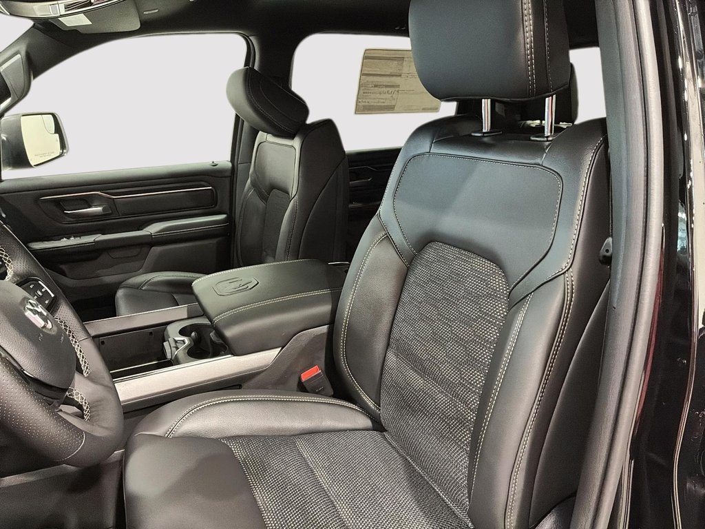2026 Ram 1500 SPORT in Saint-Hyacinthe, Quebec - 8 - w1024h768px
