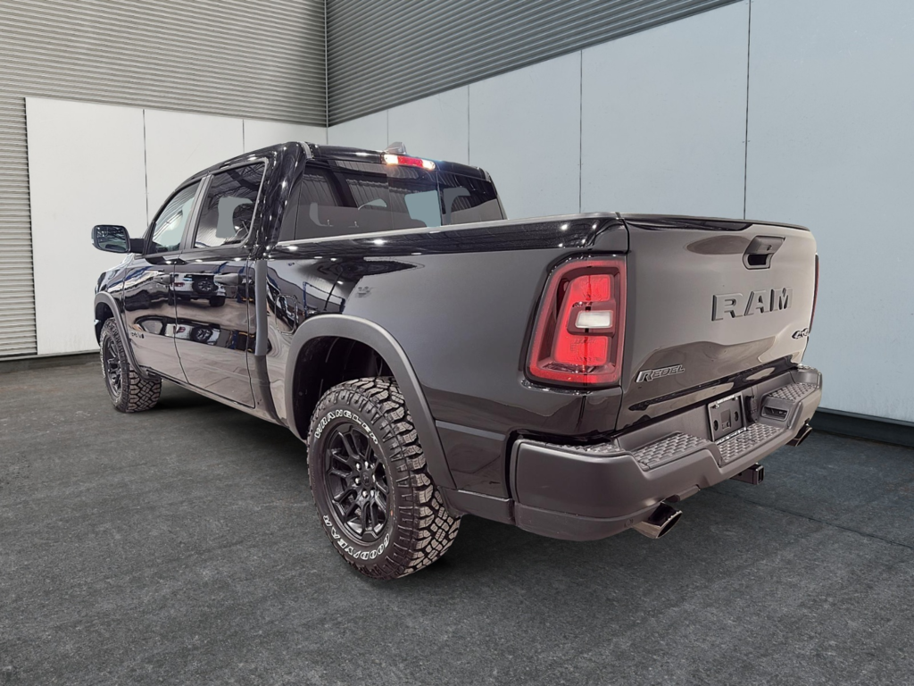 2026 Ram 1500 REBEL in Saint-Hyacinthe, Quebec - 3 - w1024h768px
