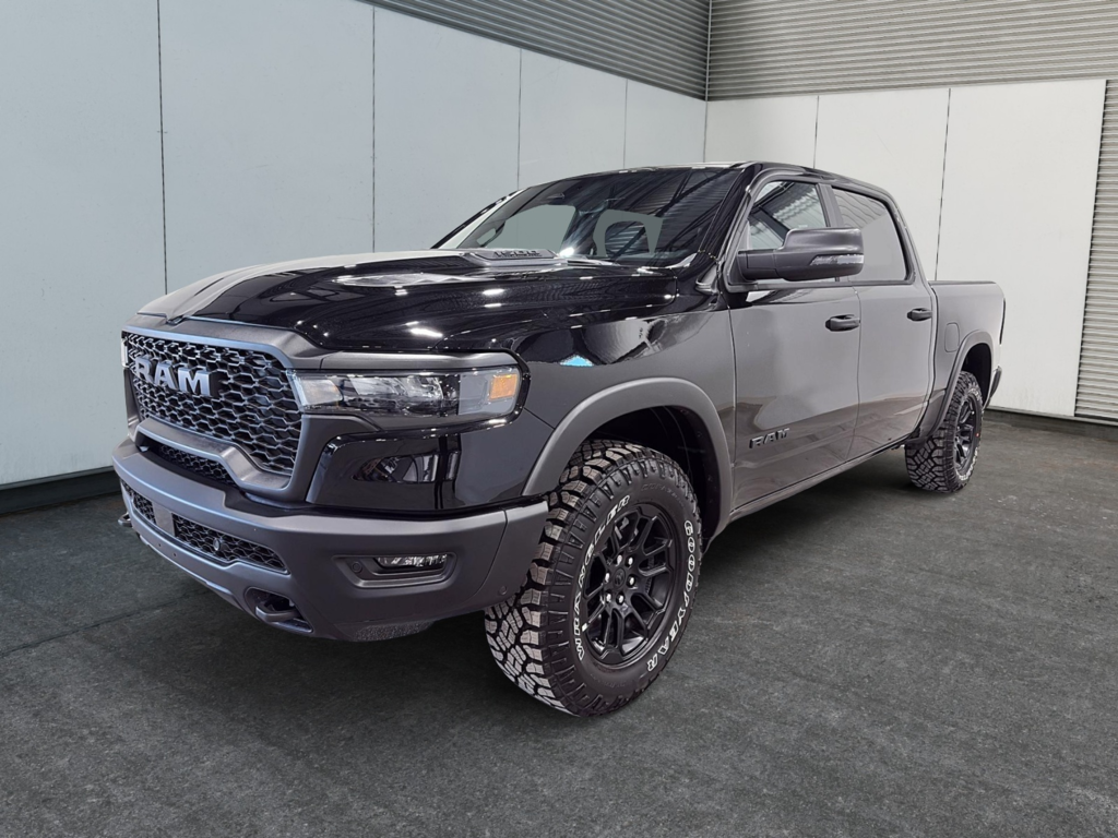 2026 Ram 1500 REBEL in Saint-Hyacinthe, Quebec - 1 - w1024h768px