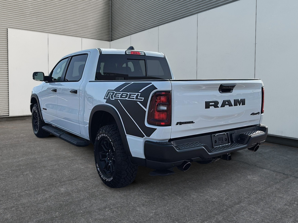 2026 Ram 1500 REBEL in Saint-Hyacinthe, Quebec - 4 - w1024h768px
