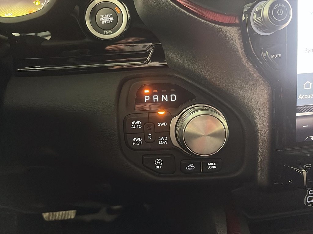 2026 Ram 1500 REBEL in Saint-Hyacinthe, Quebec - 13 - w1024h768px
