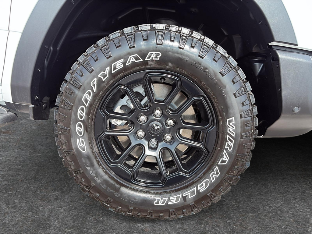 2026 Ram 1500 REBEL in Saint-Hyacinthe, Quebec - 10 - w1024h768px