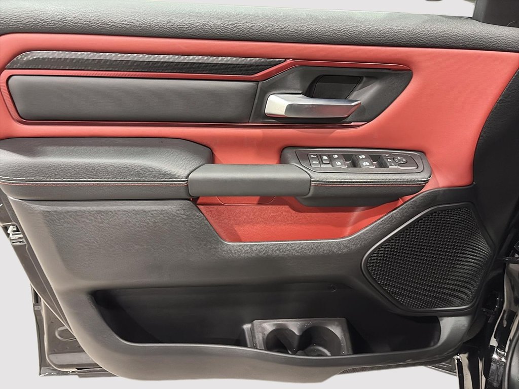 2026 Ram 1500 REBEL in Saint-Hyacinthe, Quebec - 10 - w1024h768px