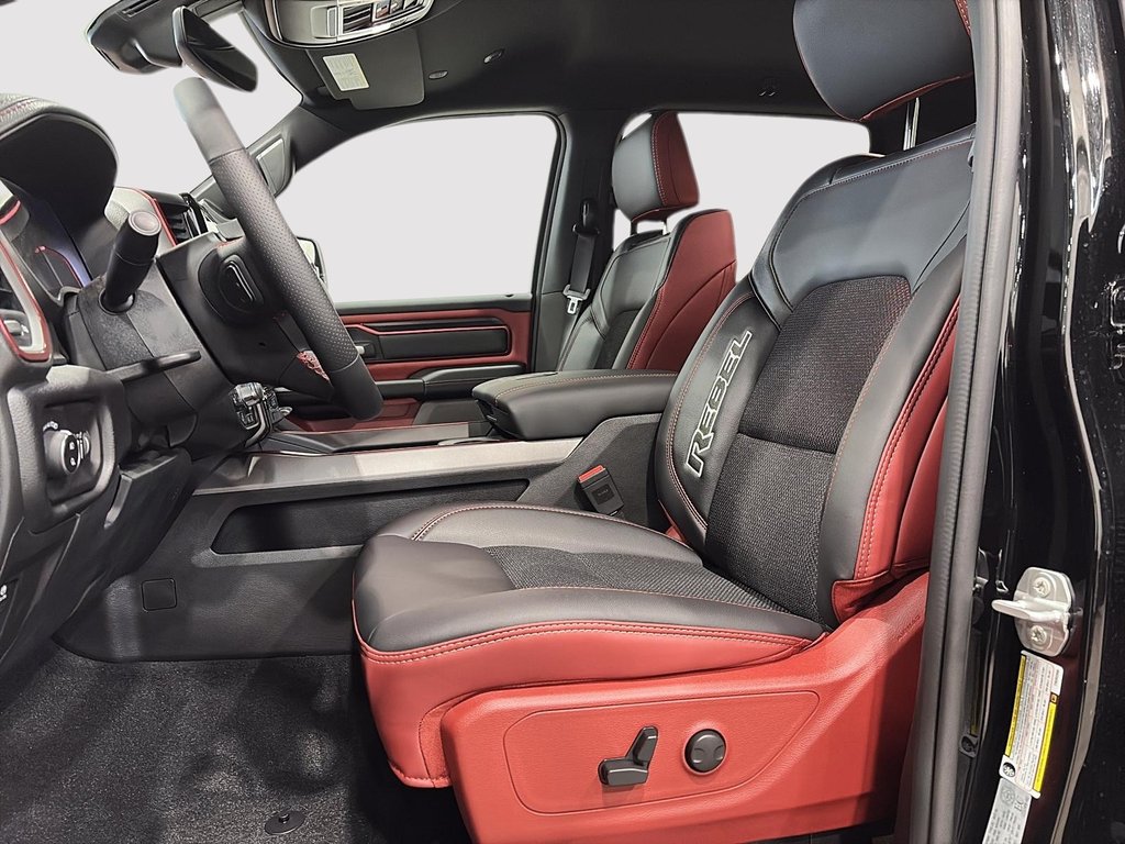 2026 Ram 1500 REBEL in Saint-Hyacinthe, Quebec - 8 - w1024h768px