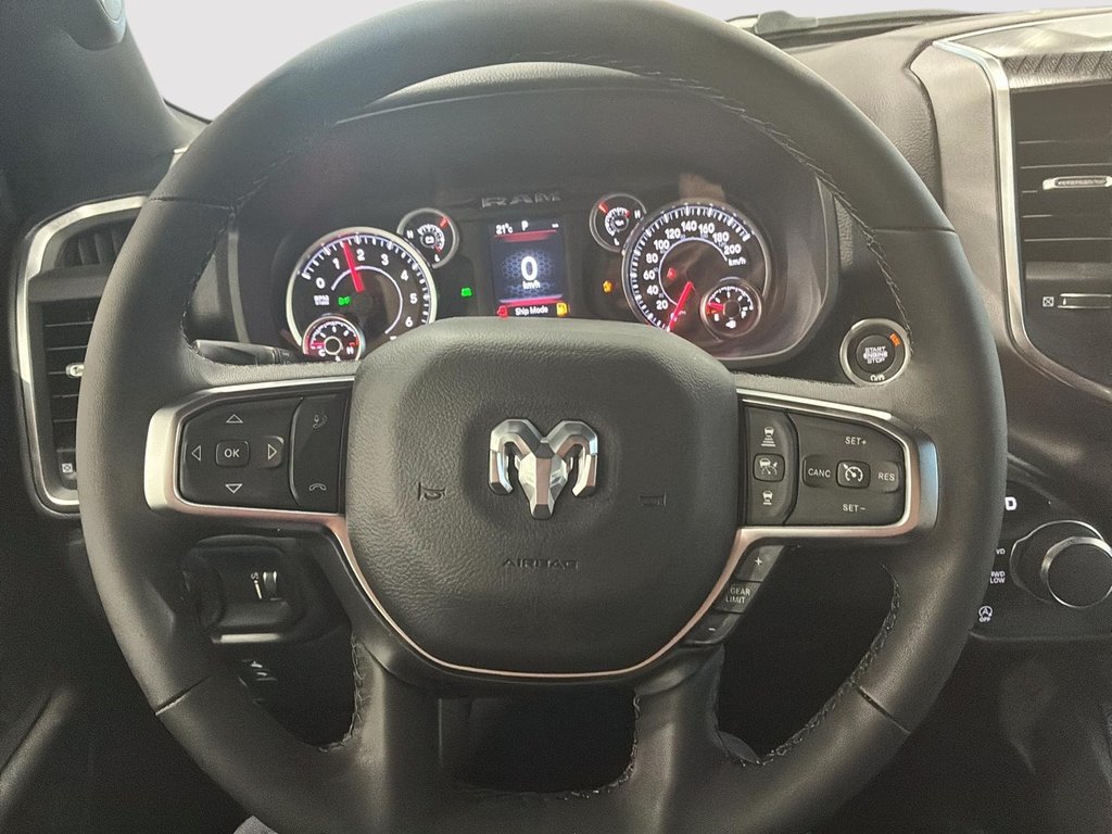 2026 Ram 1500 BIG HORN in Saint-Hyacinthe, Quebec - 11 - w1024h768px