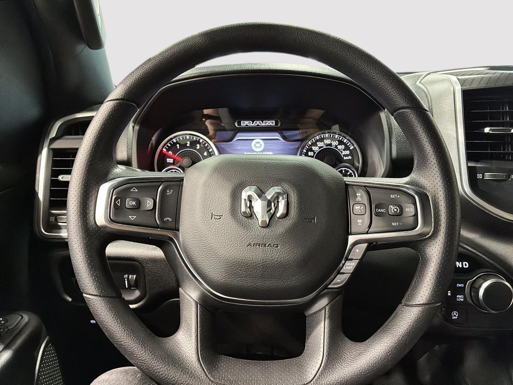 2026 Ram 1500 EXPRESS in Saint-Hyacinthe, Quebec - 11 - w1024h768px