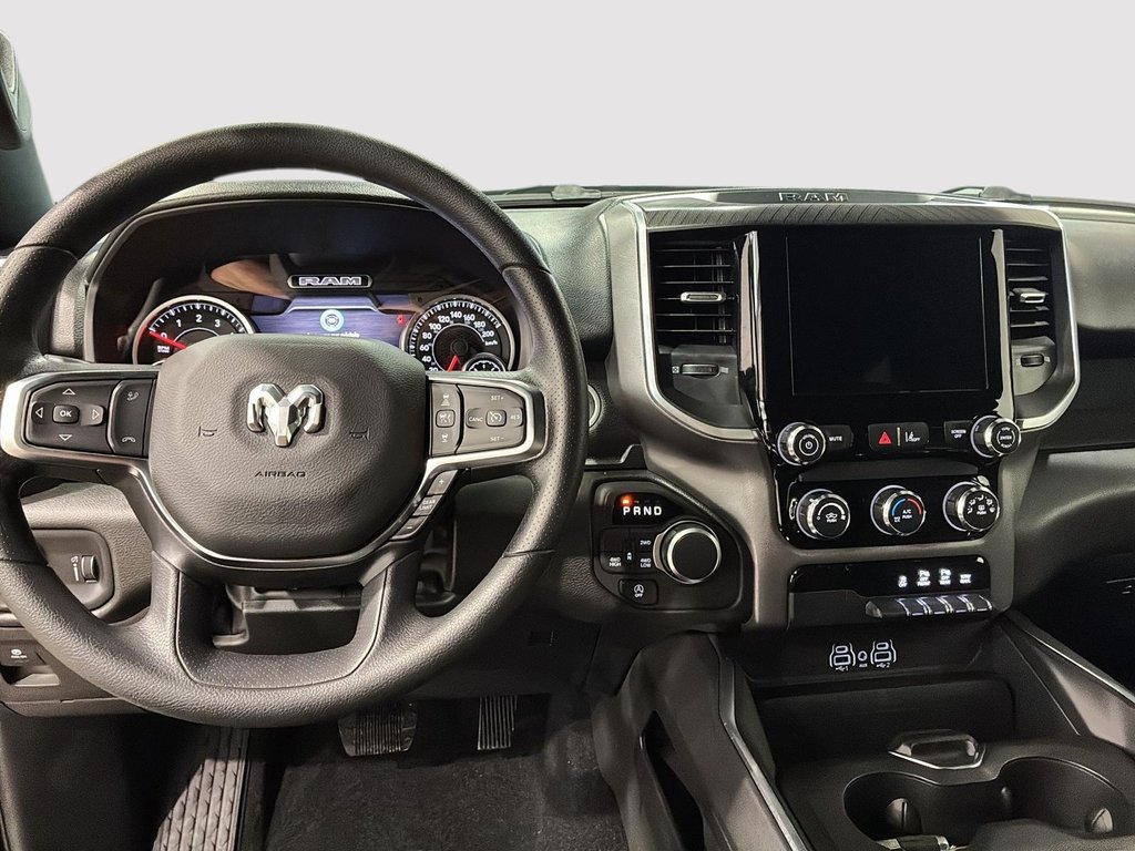 2026 Ram 1500 EXPRESS in Saint-Hyacinthe, Quebec - 9 - w1024h768px
