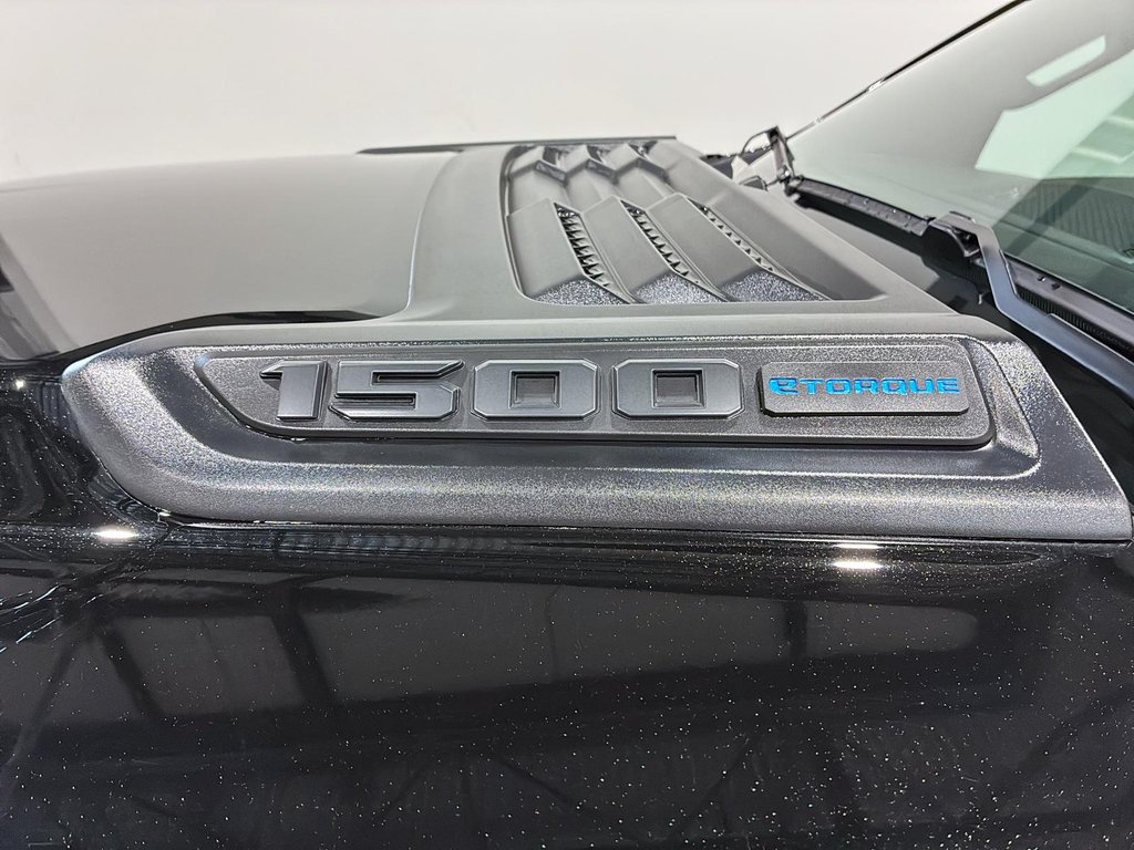2026 Ram 1500 EXPRESS in Saint-Hyacinthe, Quebec - 6 - w1024h768px