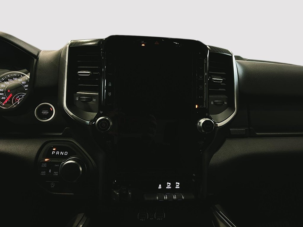 2026 Ram 1500 BIG HORN in Saint-Hyacinthe, Quebec - 15 - w1024h768px