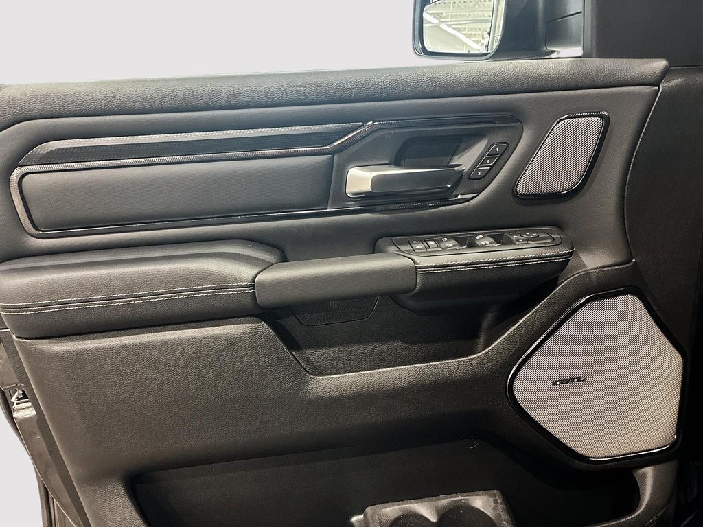 2026 Ram 1500 SPORT in Saint-Hyacinthe, Quebec - 10 - w1024h768px