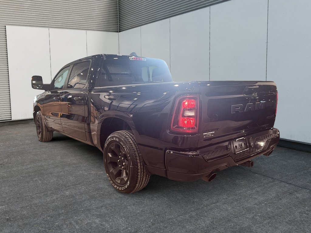 2026 Ram 1500 SPORT in Saint-Hyacinthe, Quebec - 4 - w1024h768px