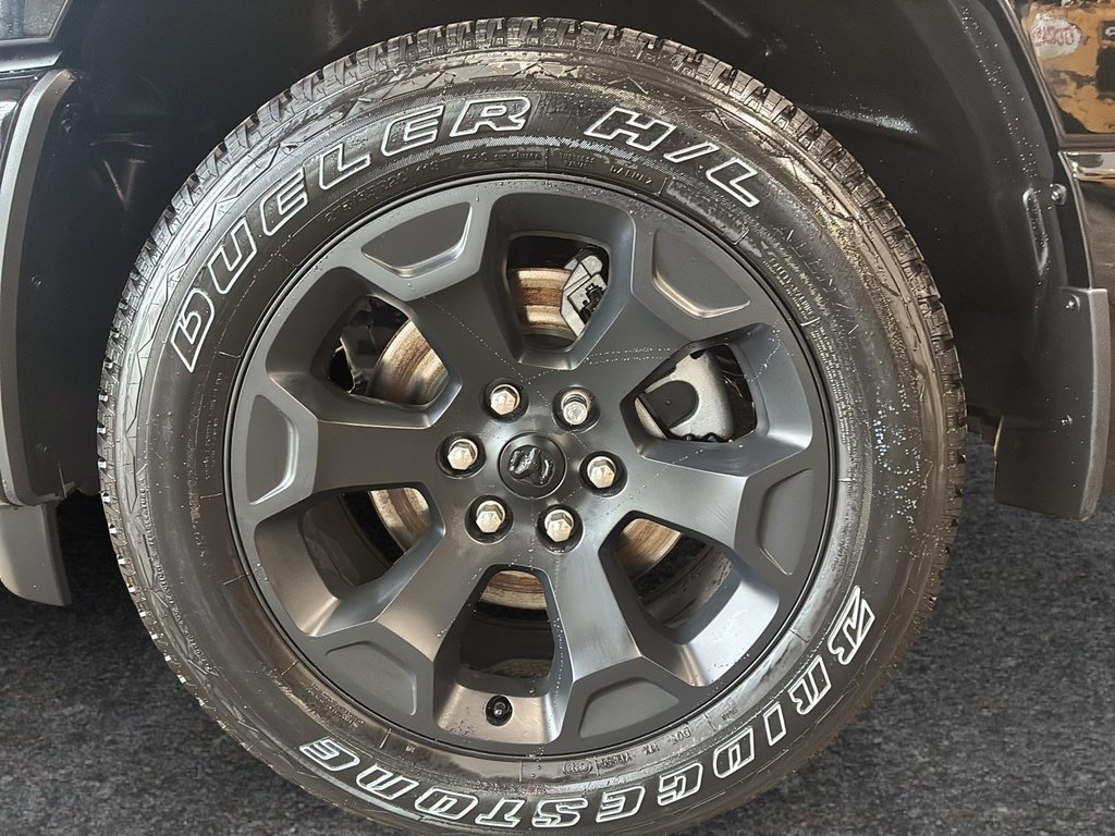 2026 Ram 1500 EXPRESS in Saint-Hyacinthe, Quebec - 7 - w1024h768px