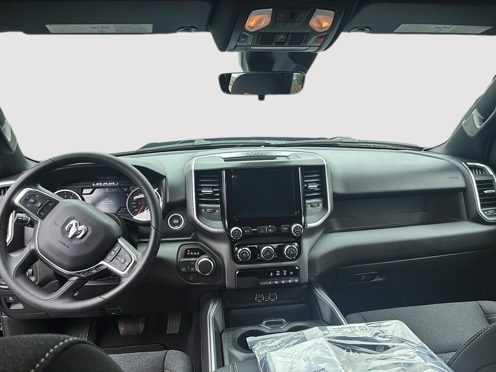 2026 Ram 1500 EXPRESS in Saint-Hyacinthe, Quebec - 9 - w1024h768px
