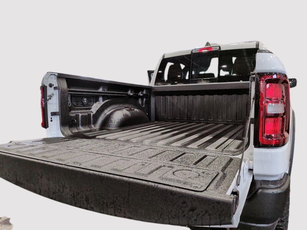 2026 Ram 1500 REBEL in Saint-Hyacinthe, Quebec - 14 - w1024h768px