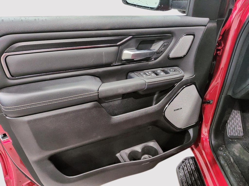2026 Ram 1500 REBEL in Saint-Hyacinthe, Quebec - 10 - w1024h768px