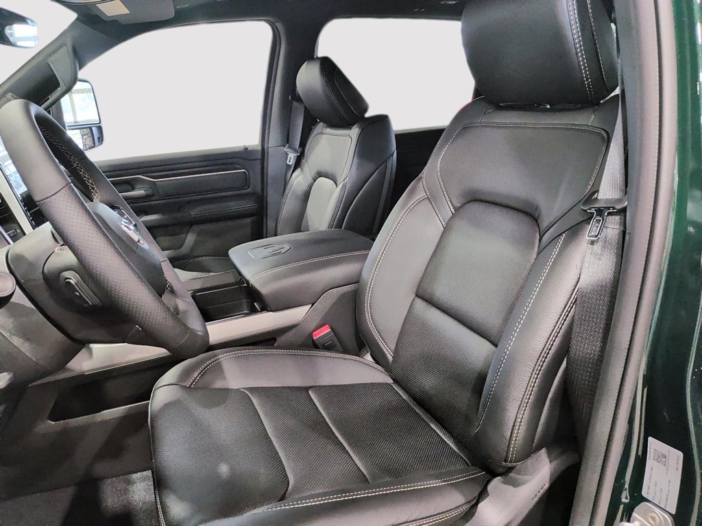 2026 Ram 1500 SPORT in Saint-Hyacinthe, Quebec - 8 - w1024h768px