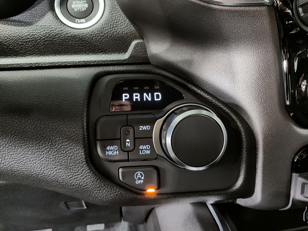 2026 Ram 1500 EXPRESS in Saint-Hyacinthe, Quebec - 12 - w1024h768px