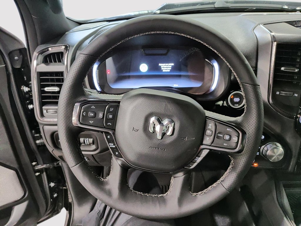 2026 Ram 1500 SPORT in Saint-Hyacinthe, Quebec - 11 - w1024h768px