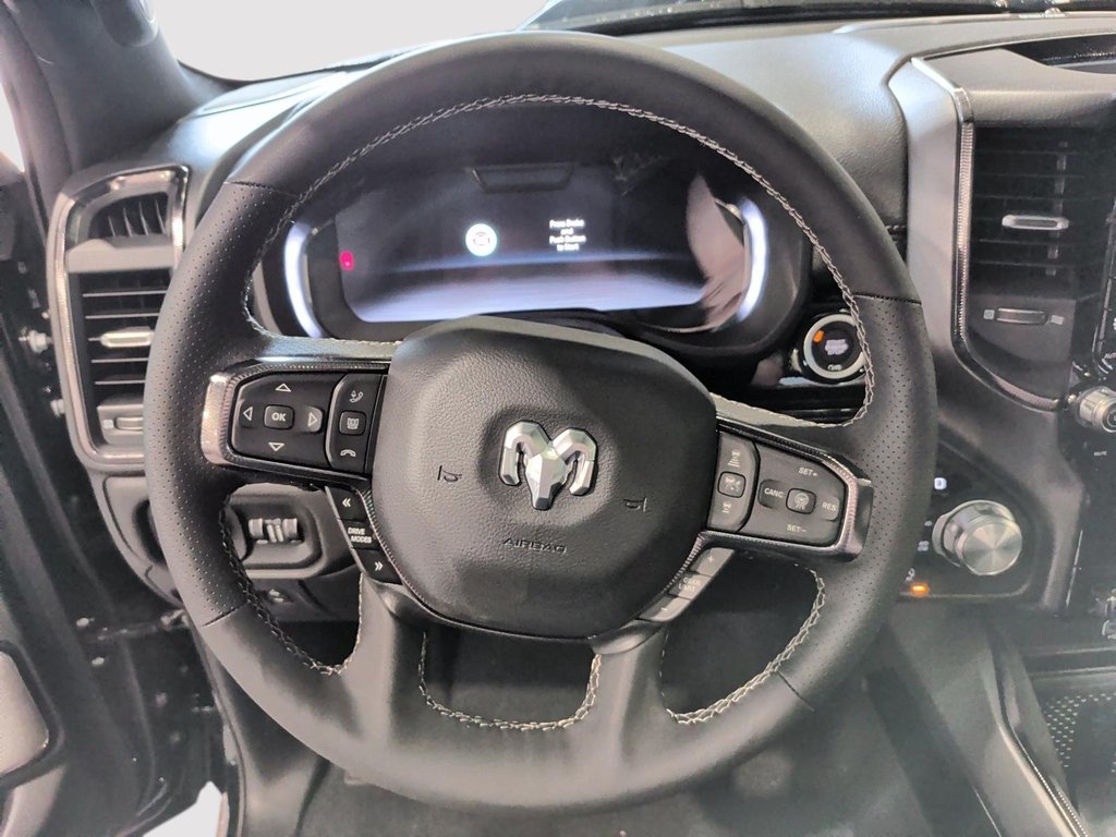 2026 Ram 1500 SPORT in Saint-Hyacinthe, Quebec - 11 - w1024h768px