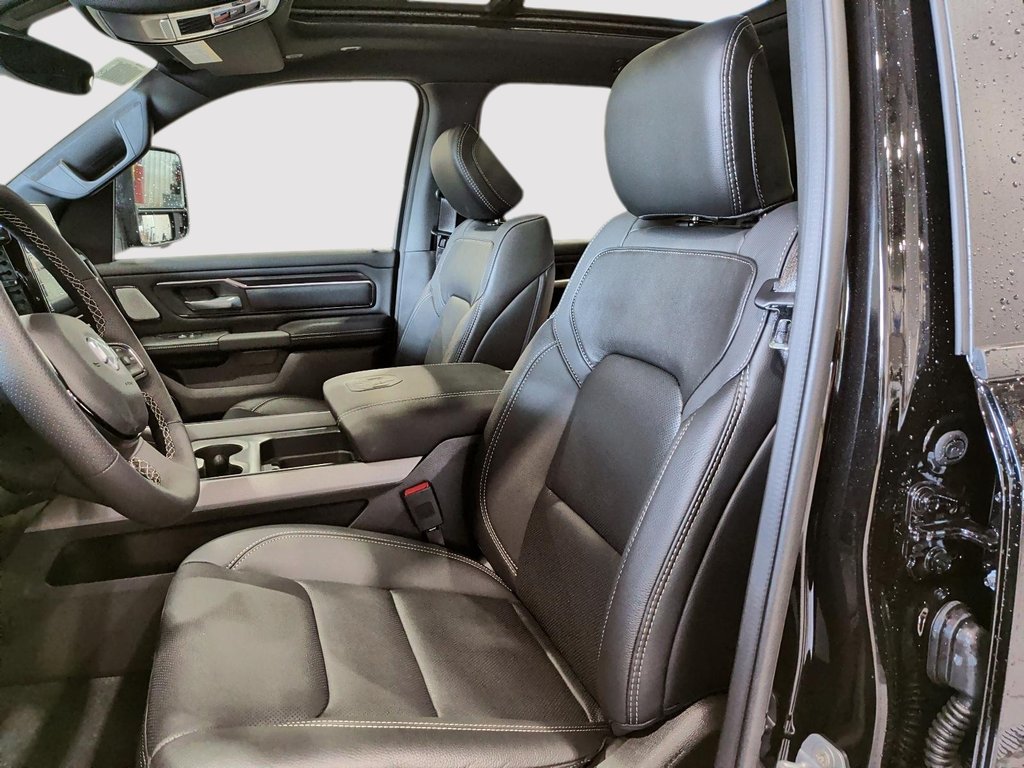 2026 Ram 1500 SPORT in Saint-Hyacinthe, Quebec - 8 - w1024h768px