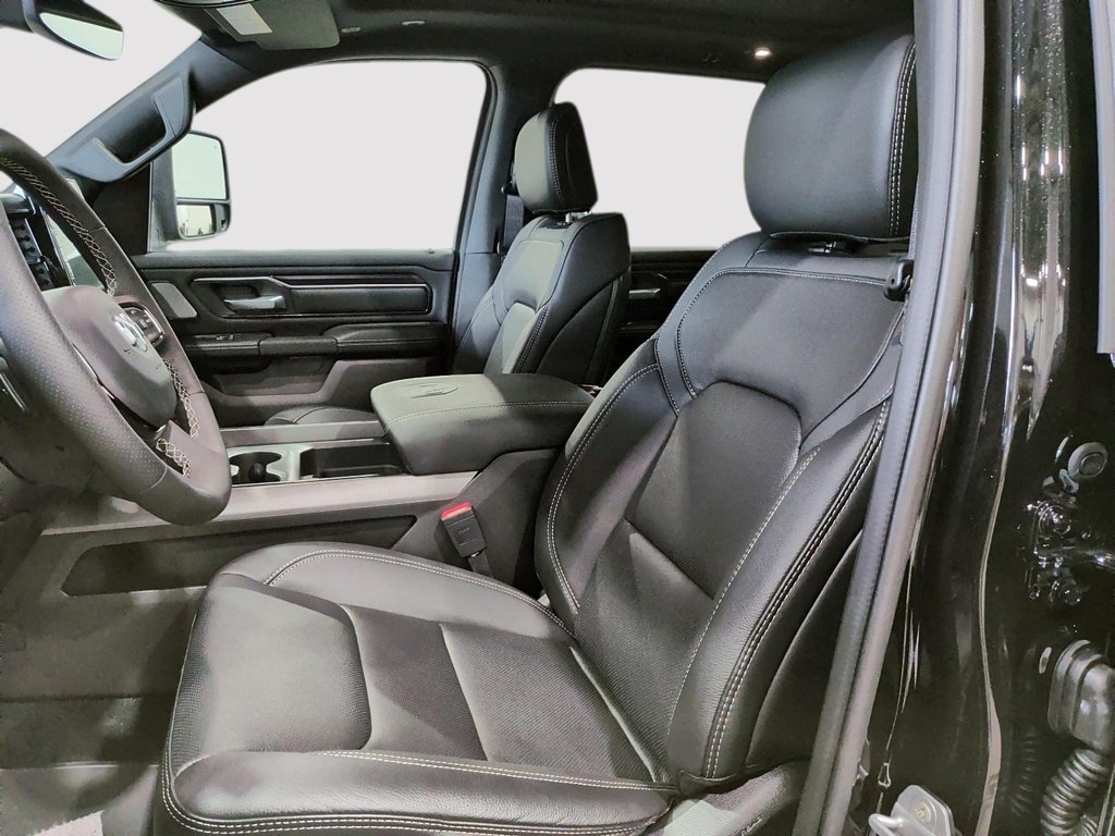 2026 Ram 1500 SPORT in Saint-Hyacinthe, Quebec - 8 - w1024h768px