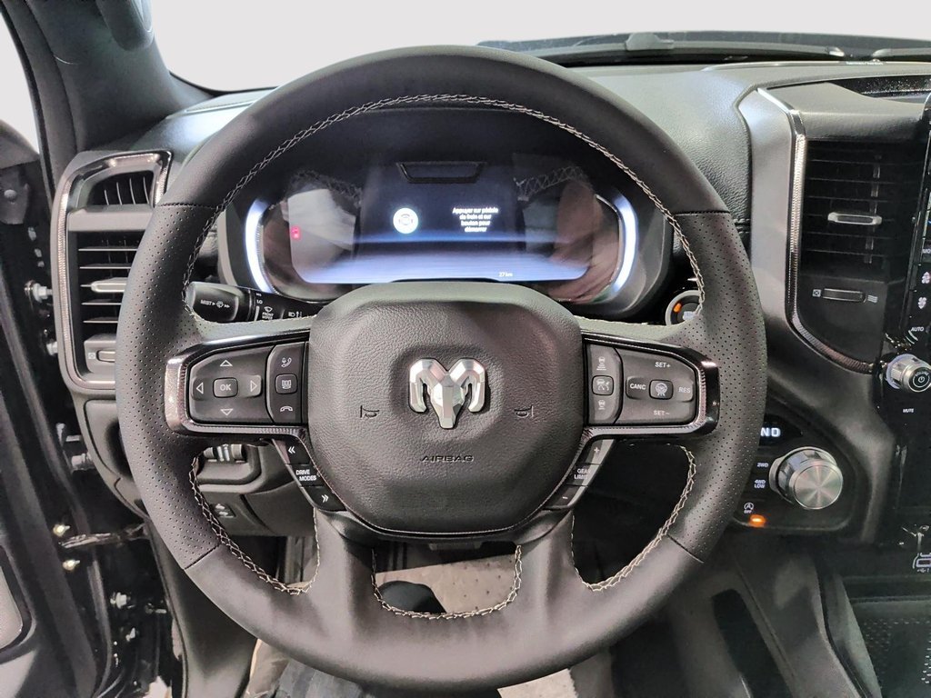 2026 Ram 1500 SPORT in Saint-Hyacinthe, Quebec - 11 - w1024h768px