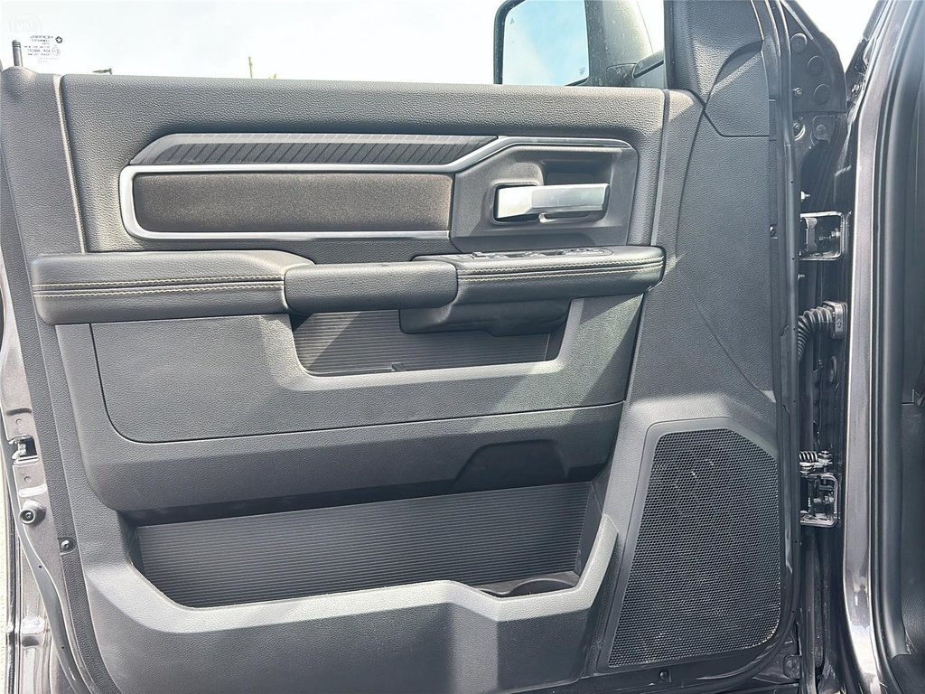 2025 Ram 2500 BIG HORN in Saint-Hyacinthe, Quebec - 10 - w1024h768px