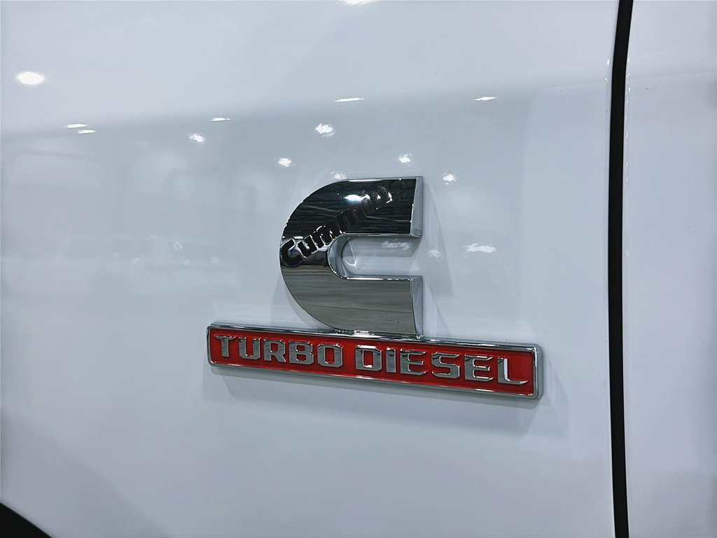 2025 Ram 2500 TRADESMAN in Saint-Hyacinthe, Quebec - 5 - w1024h768px