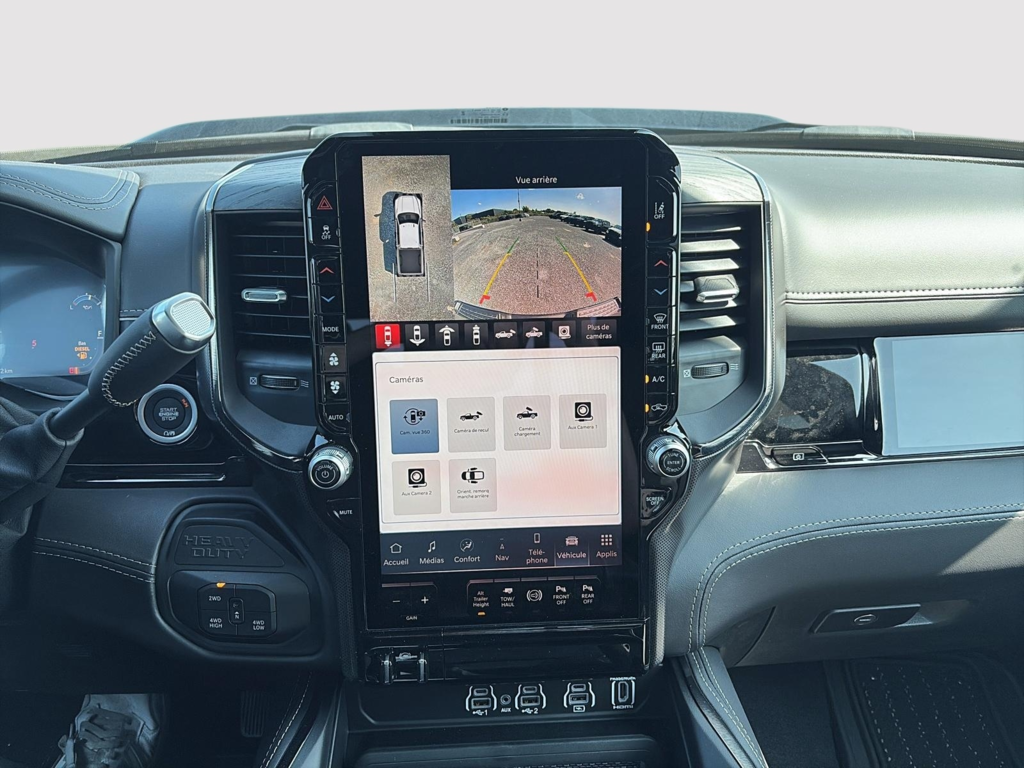 2025 Ram 2500 LIMITED in Saint-Hyacinthe, Quebec - 6 - w1024h768px